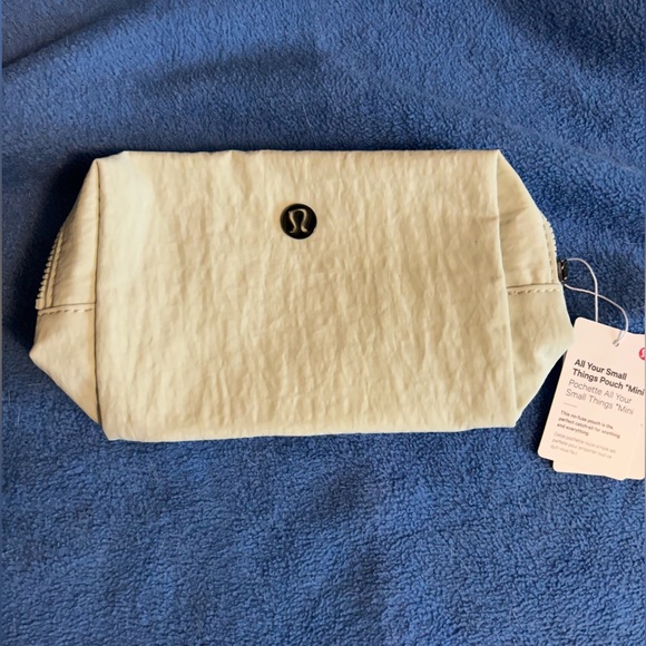 Lululemon bag - Picture 1 of 3
